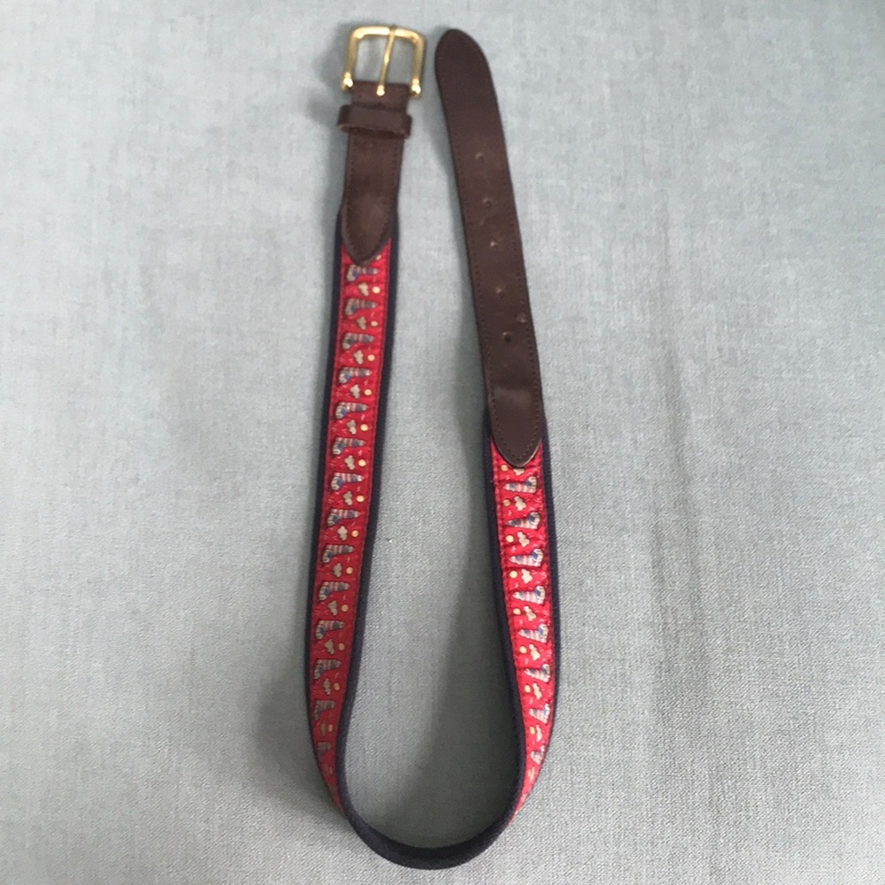Men’s Vineyard Vines lighthouse belt
